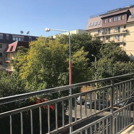 Daire Lovely In In Bükreş