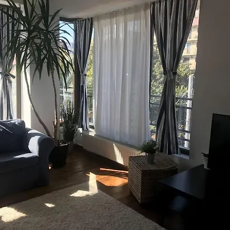 Lovely In In Διαμέρισμα Βουκουρέστι