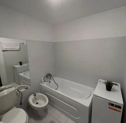 Lovely In In 公寓 *