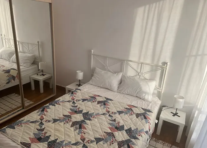 Lovely In In Apartament *